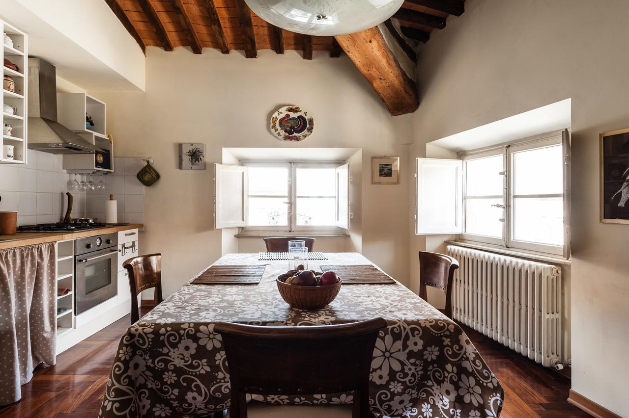 Sui Tetti Apartment